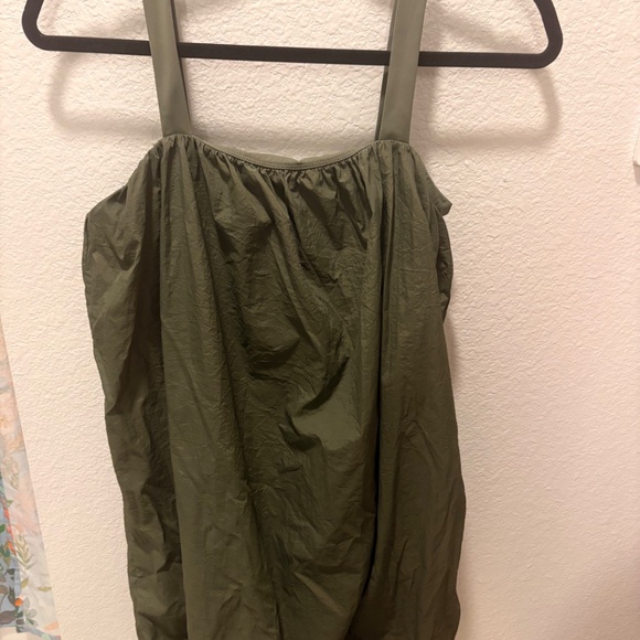 Daily Drills Bubble Dress - Picture 2 of 3